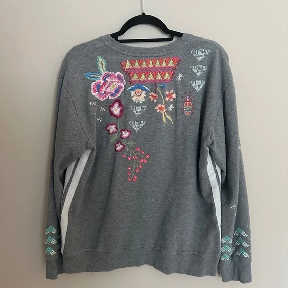 Johnny Was Multicolor Floral Embroidered Sweatshirt NWOT - Picture 3 of 4